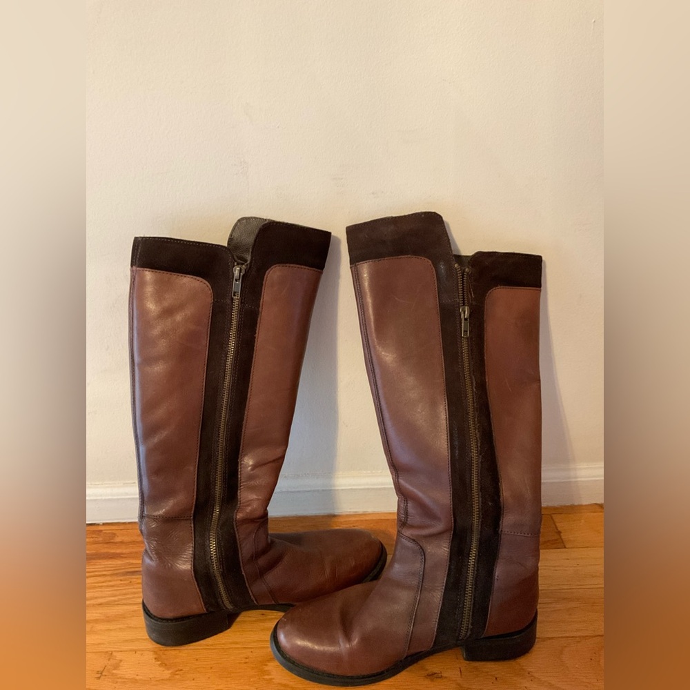 Tall Brown Leather Riding Boots – Size 8M with Zipper Detail